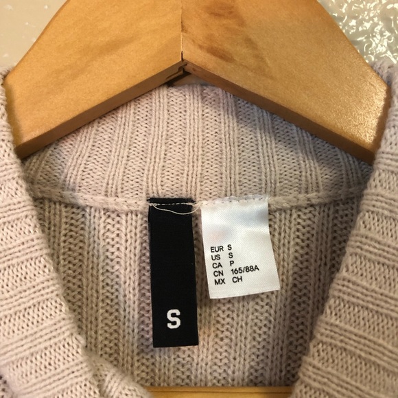 Small cropped turtle neck sweater pale pink - Picture 4 of 4